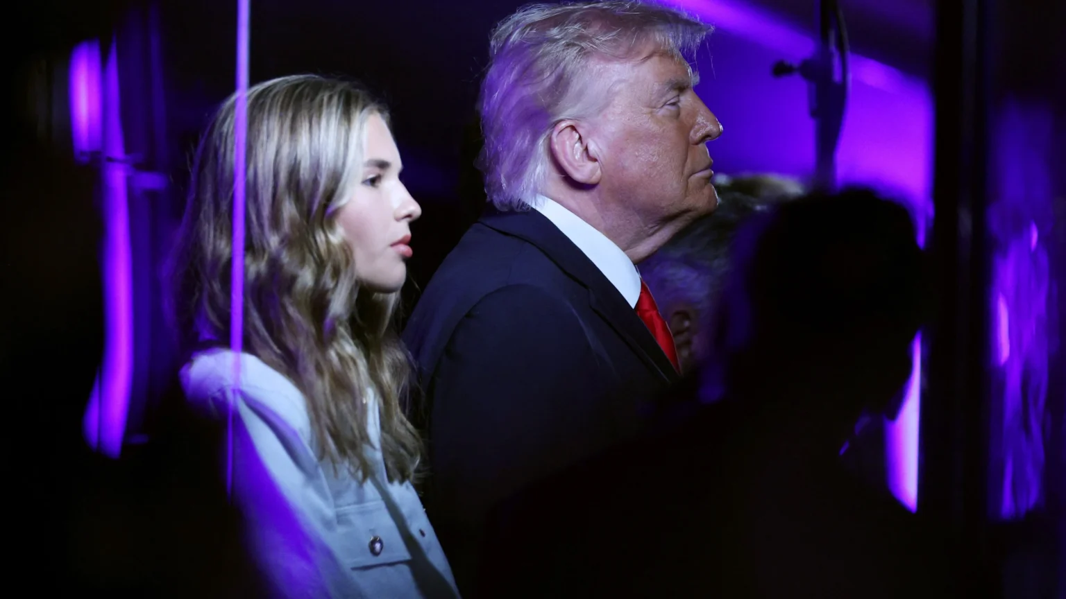 Trump é vaiado durante final da NBA em Nova York e causa impacto na torcida Trump é vaiado durante final da NBA em Nova York e causa impacto na torcida