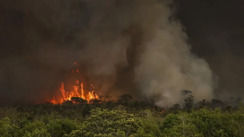 Minas Gerais enfrenta chuvas intensas e ondas de calor com chegada do El Niño em 2024