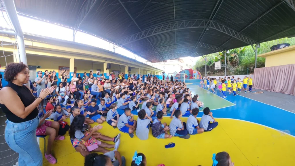 Como Escolas Estaduais de Minas Usam a Copa do Mundo para Revolucionar o Ensino Como Escolas Estaduais de Minas Usam a Copa do Mundo para Revolucionar o Ensino
