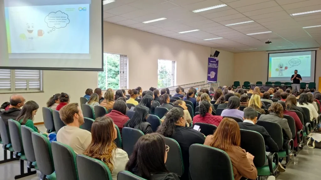 SES-MG reforça capacitação de profissionais para ampliar cobertura vacinal na macrorregião Sudeste SES-MG reforça capacitação de profissionais para ampliar cobertura vacinal na macrorregião Sudeste