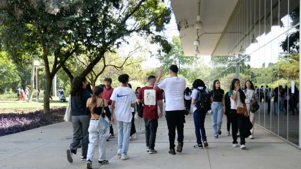 UFMG lança inscrições para Seriado 2026 e amplia acesso à graduação na rede estadual UFMG lança inscrições para Seriado 2026 e amplia acesso à graduação na rede estadual