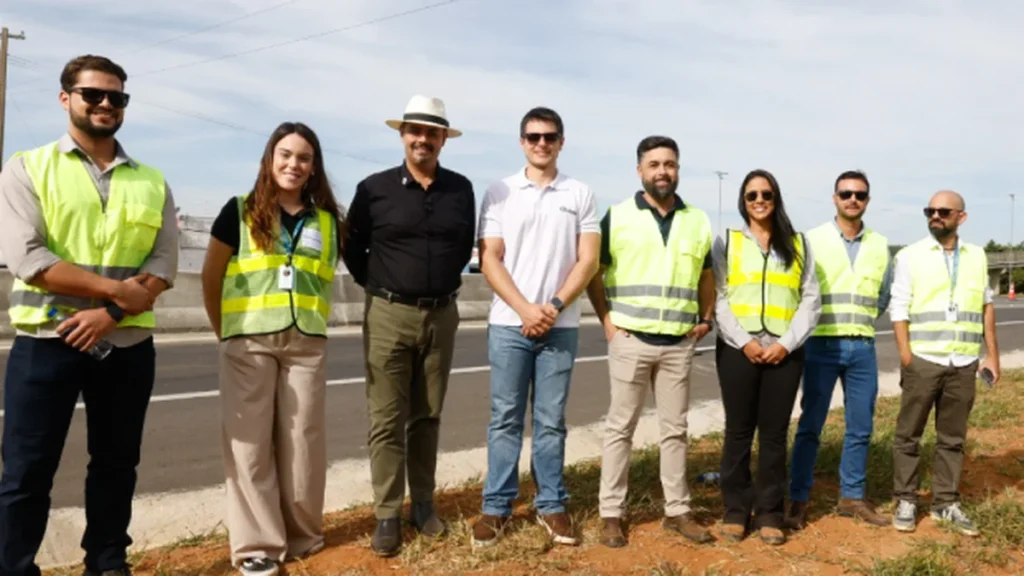 Governo de Minas investe R$ 5,7 milhões em rotatória para acesso ao Distrito Industrial de São Sebastião do Paraíso Governo de Minas investe R$ 5,7 milhões em rotatória para acesso ao Distrito Industrial de São Sebas
