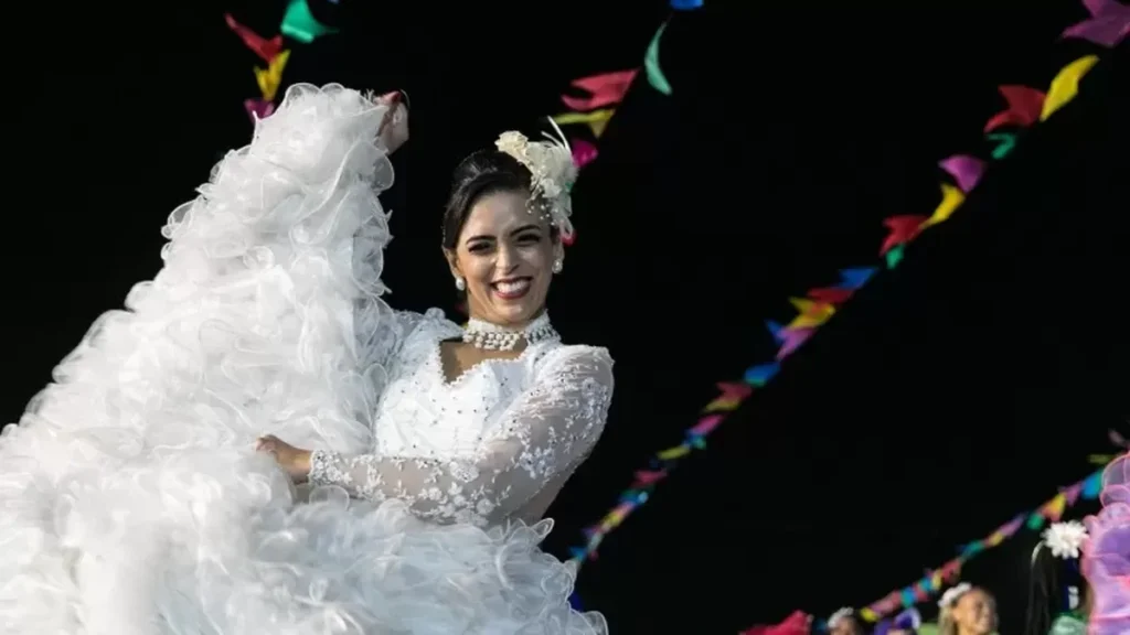Arraiá de Contagem 2024: Cultura Popular em Festa pelas Regiões da Cidade Arraiá de Contagem 2024: Cultura Popular em Festa pelas Regiões da Cidade
