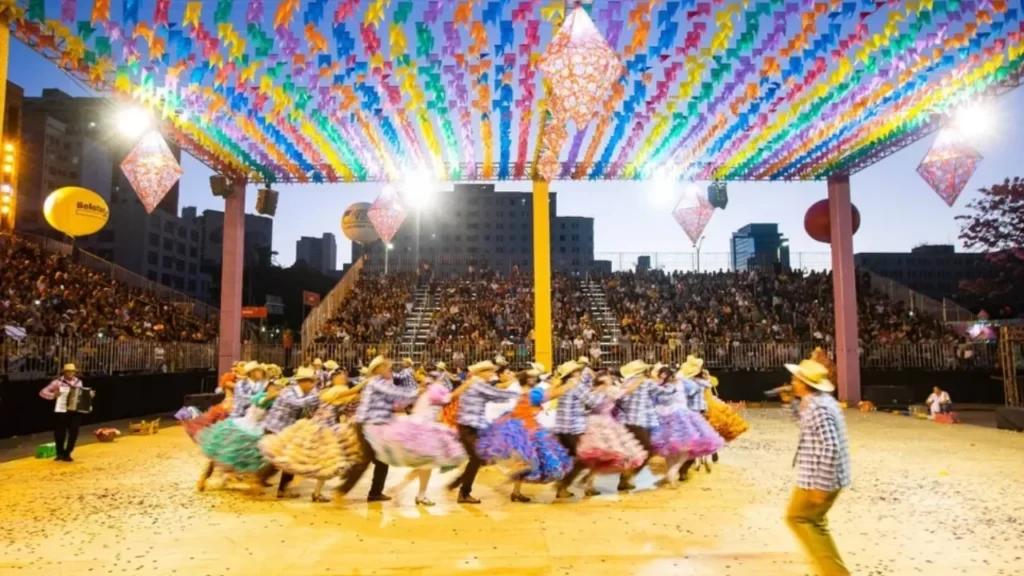 Festas Juninas em Belo Horizonte: Celebração Viva da Cultura Popular Festas Juninas em Belo Horizonte: Celebração Viva da Cultura Popular