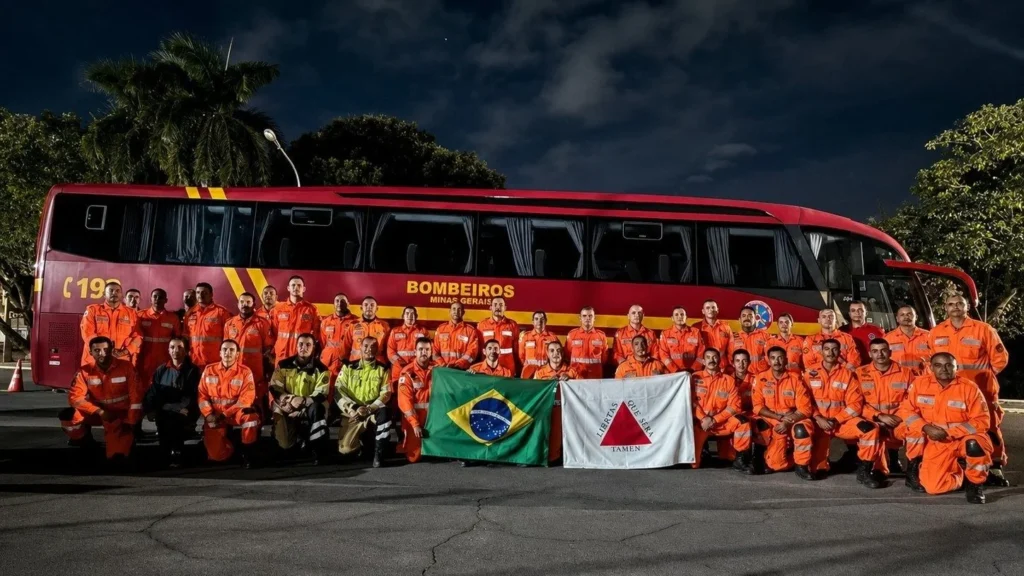 Militares do Corpo de Bombeiros de Minas Gerais lideram força-tarefa brasileira para resgate na Vene