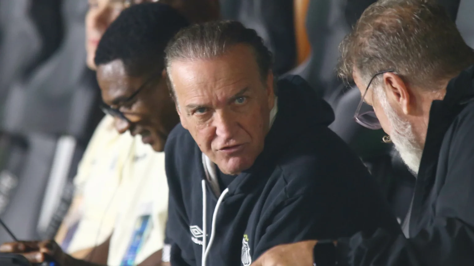 Cuca detalha cobrança de Neymar no Santos e analisa desafios do time