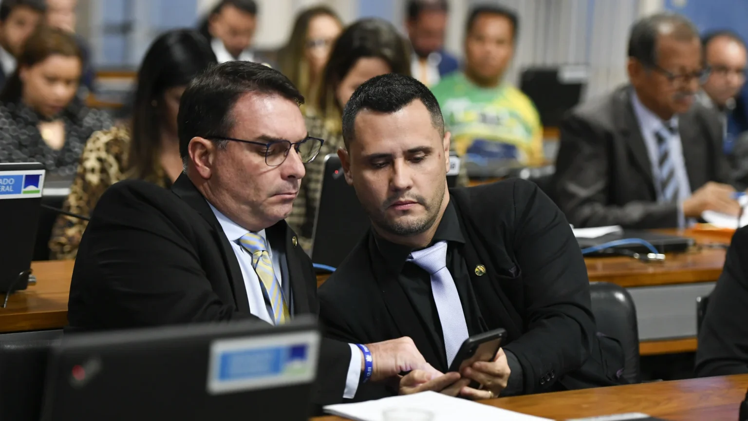 Impasse com Cleitinho reabre disputa pelo governo de Minas e pressiona direita