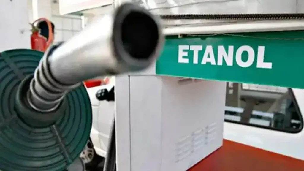 Consumo de Etanol em Minas Gerais: Potencial para Crescimento e Impactos Econômicos Consumo de Etanol em Minas Gerais: Potencial para Crescimento e Impactos Econômicos