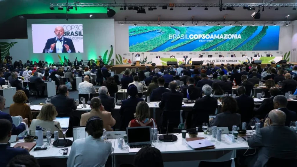Crise no Jornalismo Climático: Entenda os Cortes e o Futuro da Cobertura Ambiental Crise no Jornalismo Climático: Entenda os Cortes e o Futuro da Cobertura Ambiental